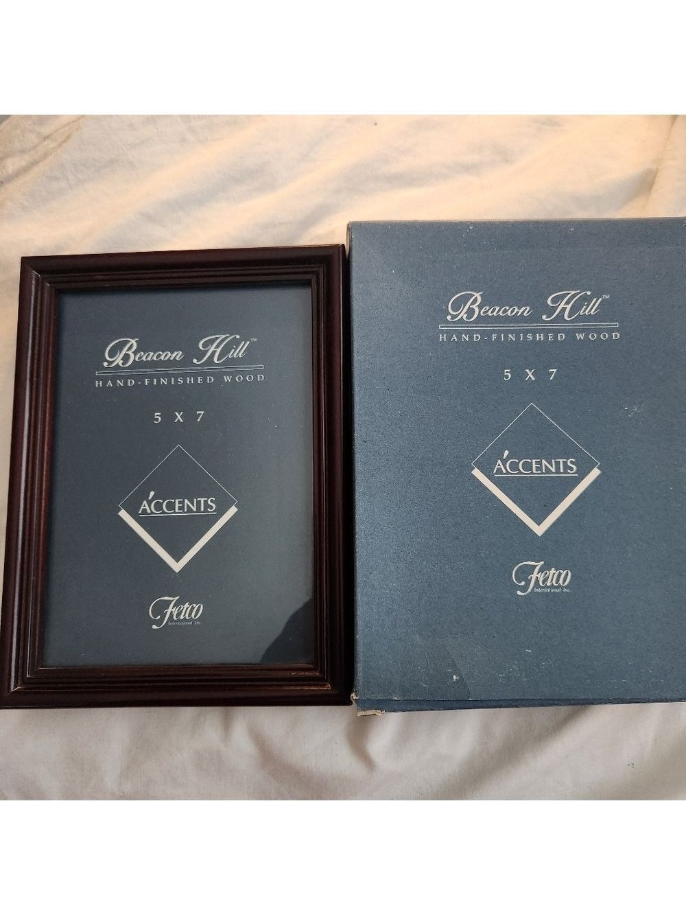 New in Box Beacon Hill 5x7 Hand Finished Wood Frame- Fetco